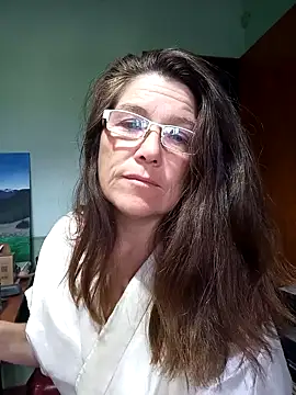 Snapshot of Merida2276 chatting on 10/30/25, 12:39 Merida2276 online show from 10/30/25, 12:39