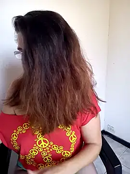 Snapshot of Merida2276 chatting on 11/30/25, 08:02 Merida2276 online show from 11/30/25, 08:02