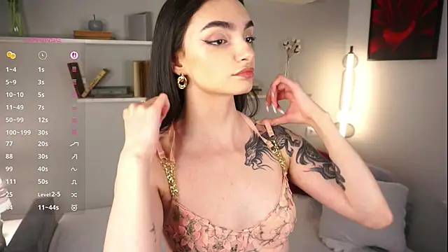 Morena Dolce online show from 09/15/25, 04:34