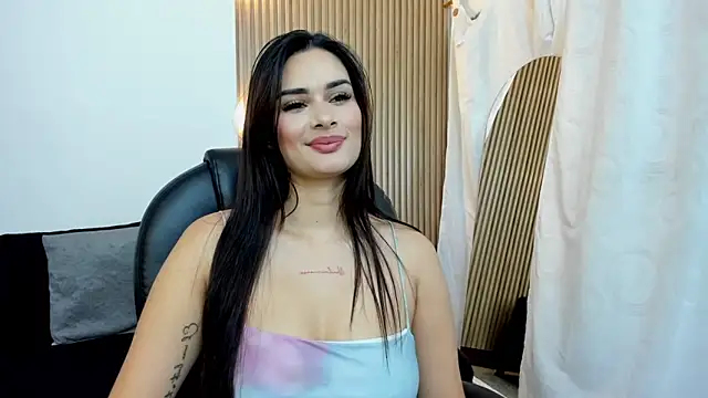 Hannah Brookss1 online show from 10/27/25, 02:54