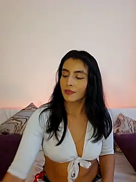 Snapshot of AliishaPss chatting on 02/22/26, 05:11 AliishaPss online show from 02/22/26, 05:11