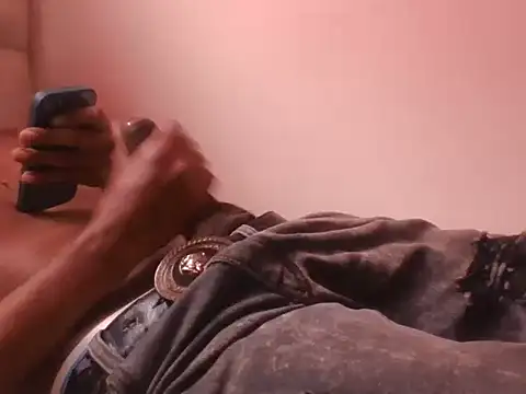 Nicky 2276 online show from 10/28/25, 03:47