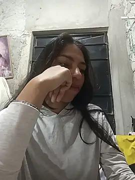 Snapshot of Aley_2025 chatting on 10/15/25, 04:18 Aley 2025 online show from 10/15/25, 04:18