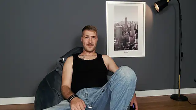 Mr At  online show from 09/23/25, 08:06