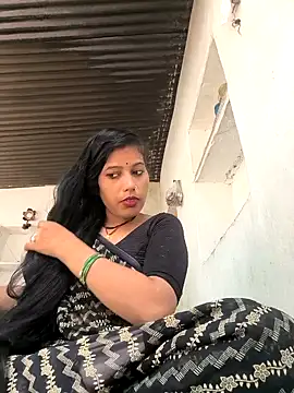 Pinki malhotra online show from 09/11/25, 05:51