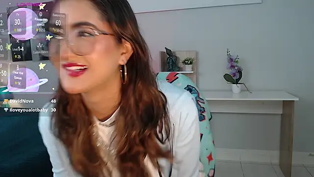 Snapshot of madame_lottie chatting on 09/20/25, 12:39 madame lottie online show from 09/20/25, 12:39