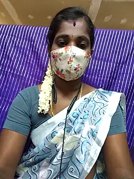 Snapshot of Tamil_Jillu chatting on 11/04/25, 05:06 Tamil Jillu online show from 11/04/25, 05:06