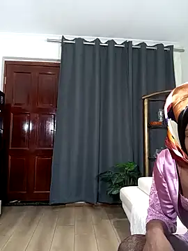 Snapshot of Afrigantia chatting on 10/14/25, 04:52 Afrigantia online show from 10/14/25, 04:52