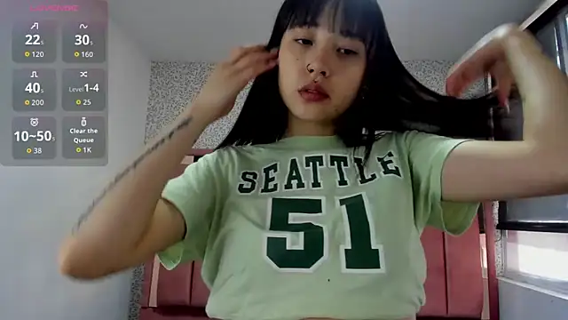 Hanna Lee   online show from 09/12/25, 07:47