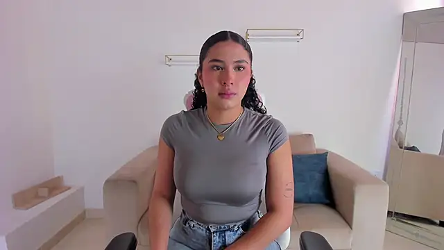 april smiith online show from 09/22/25, 01:35