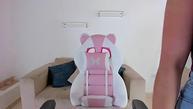 april smiith online show from 10/02/25, 12:45