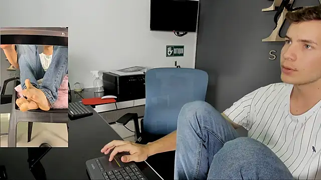 lara and danny online show from 10/01/25, 07:20