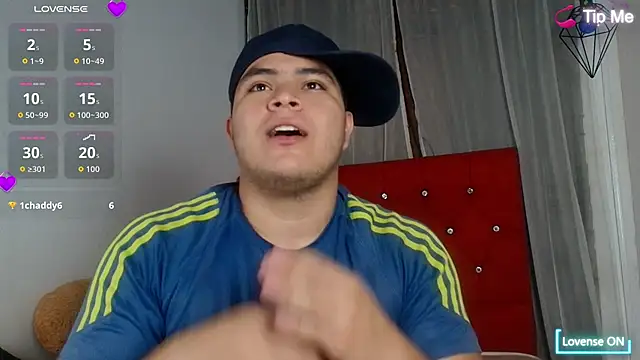 naomi campbel  online show from 10/05/25, 02:21