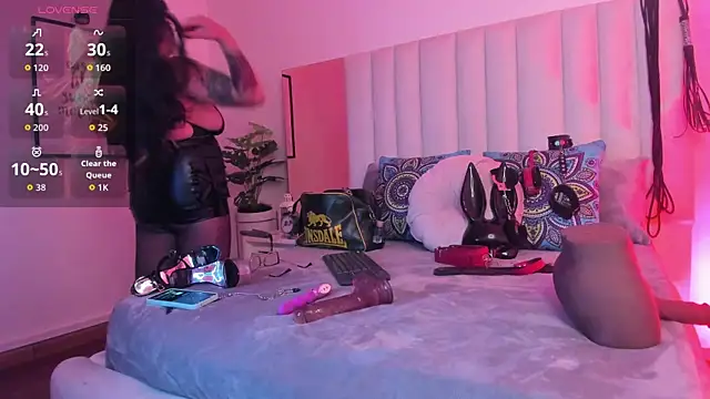 Violett Novoa online show from 09/30/25, 12:54