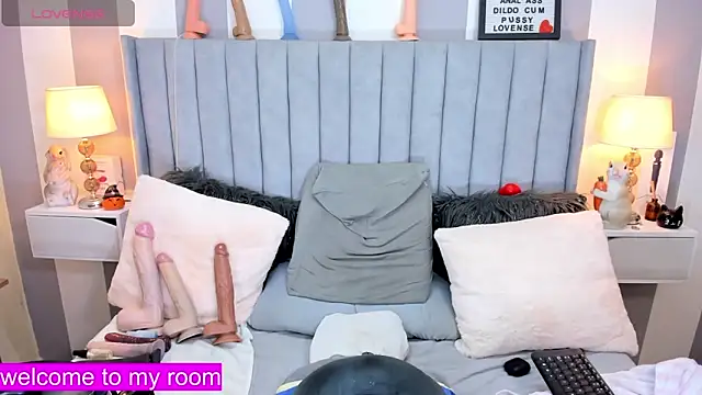 Snapshot of Arriadna chatting on 12/02/25, 11:34 Arriadna online show from 12/02/25, 11:34