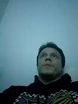 Snapshot of RAFAEL18-3_ chatting on 10/26/25, 01:11 RAFAEL18-3 online show from 10/26/25, 01:11