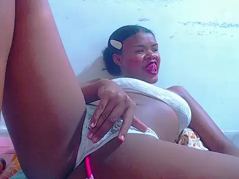 negrihot crazy online show from 09/18/25, 10:23