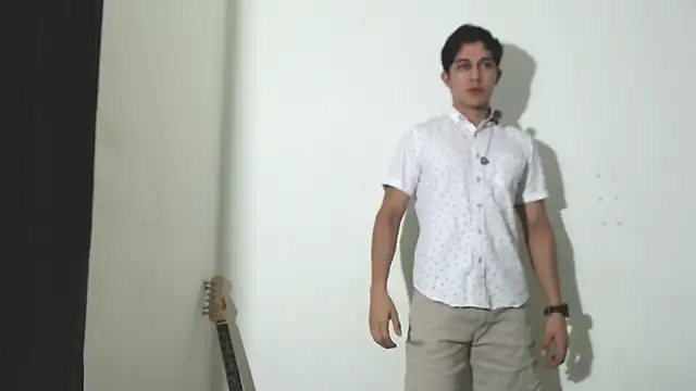 Snapshot of Penelope77 chatting on 12/14/25, 04:18 Penelope77 online show from 12/14/25, 04:18