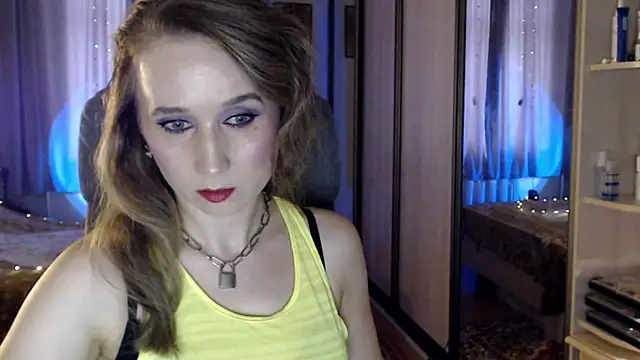 Snapshot of ClassyInna chatting on 10/17/25, 08:39 ClassyInna online show from 10/17/25, 08:39