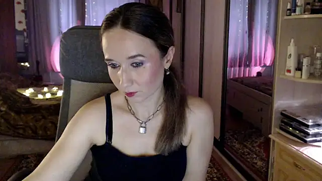 Snapshot of ClassyInna chatting on 10/31/25, 05:08 ClassyInna online show from 10/31/25, 05:08