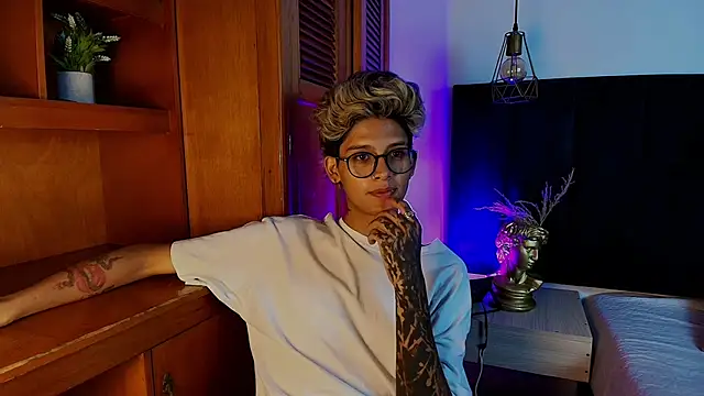 massimo alessandro online show from 09/25/25, 04:05