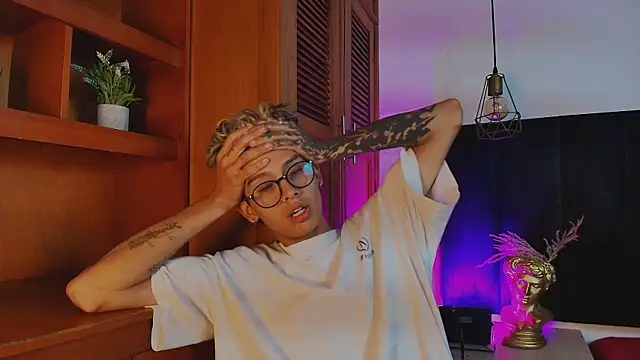 massimo alessandro online show from 10/09/25, 05:05