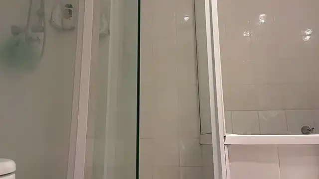 jamesgstsby22 online show from 10/17/25, 02:37