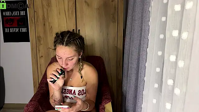 ScarlettSmithX online show from 09/25/25, 02:59