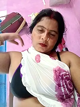 Snapshot of Hot_komal1 chatting on 11/02/25, 11:01 Hot komal1 online show from 11/02/25, 11:01