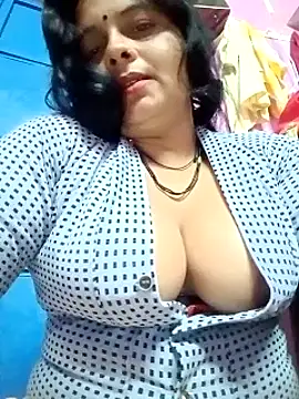 Snapshot of Hot_komal1 chatting on 11/15/25, 10:37 Hot komal1 online show from 11/15/25, 10:37