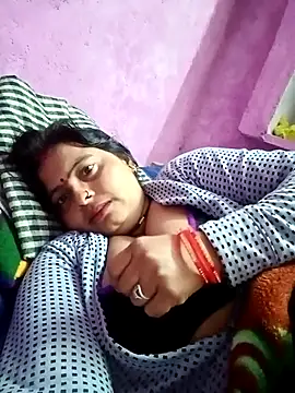 Snapshot of Hot_komal1 chatting on 11/17/25, 11:10 Hot komal1 online show from 11/17/25, 11:10