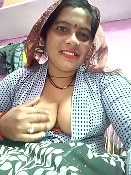 Snapshot of Hot_komal1 chatting on 11/19/25, 11:16 Hot komal1 online show from 11/19/25, 11:16