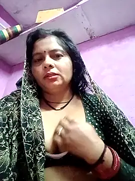 Snapshot of Hot_komal1 chatting on 11/24/25, 08:08 Hot komal1 online show from 11/24/25, 08:08