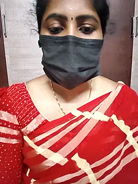 Snapshot of vasundhara26 chatting on 10/10/25, 07:57 vasundhara26 online show from 10/10/25, 07:57