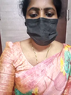 Snapshot of vasundhara26 chatting on 10/25/25, 07:08 vasundhara26 online show from 10/25/25, 07:08