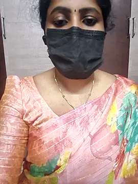 Snapshot of vasundhara26 chatting on 11/14/25, 08:40 vasundhara26 online show from 11/14/25, 08:40