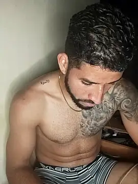 Snapshot of Alexsexygamer chatting on 10/07/25, 01:14 Alexsexygamer online show from 10/07/25, 01:14