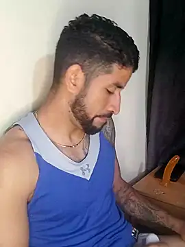 Snapshot of Alexsexygamer chatting on 10/08/25, 01:31 Alexsexygamer online show from 10/08/25, 01:31