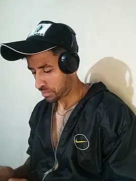 Snapshot of Alexsexygamer chatting on 11/06/25, 01:12 Alexsexygamer online show from 11/06/25, 01:12