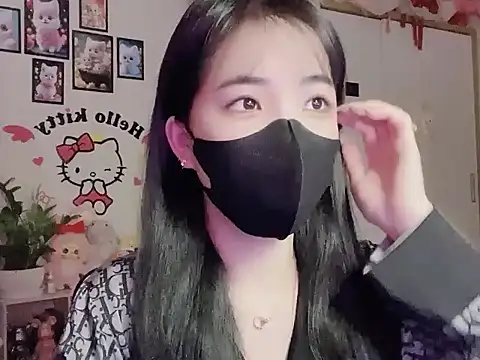 keelinnn19 online show from 10/26/25, 08:59