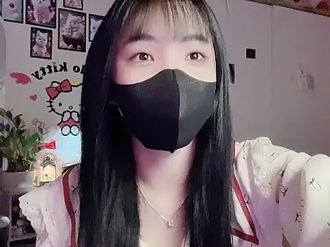 keelinnn19 online show from 11/28/25, 07:49