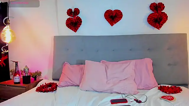 Luna Claire online show from 09/20/25, 01:12