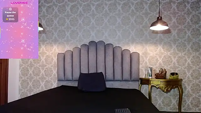 Snapshot of angeles_azul chatting on 09/24/25, 01:14 angeles azul online show from 09/24/25, 01:14