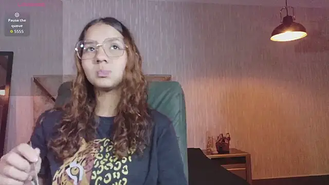 Snapshot of angeles_azul chatting on 10/04/25, 12:14 angeles azul online show from 10/04/25, 12:14