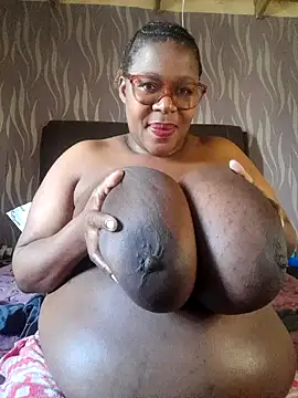 BoobsQueen46K online show from 06/10/26, 10:58