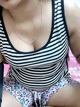 Snapshot of DPK25 chatting on 11/12/25, 10:04 DPK25 online show from 11/12/25, 10:04