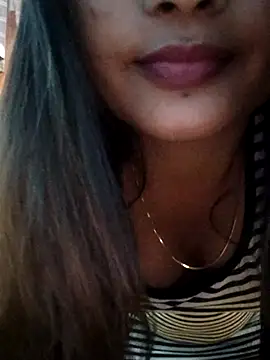 Snapshot of DPK25 chatting on 11/13/25, 10:47 DPK25 online show from 11/13/25, 10:47