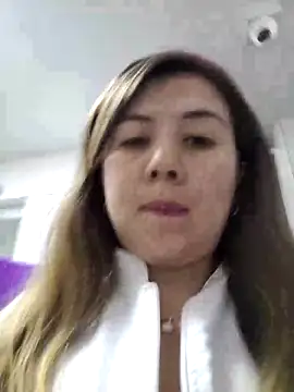 Sophie del Castillo online show from 10/25/25, 12:51