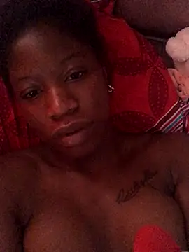 MichellePose online show from 11/12/25, 04:51