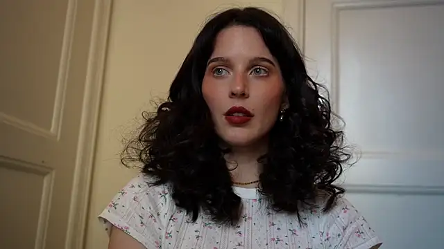 ellaa91 online show from 12/04/25, 11:19